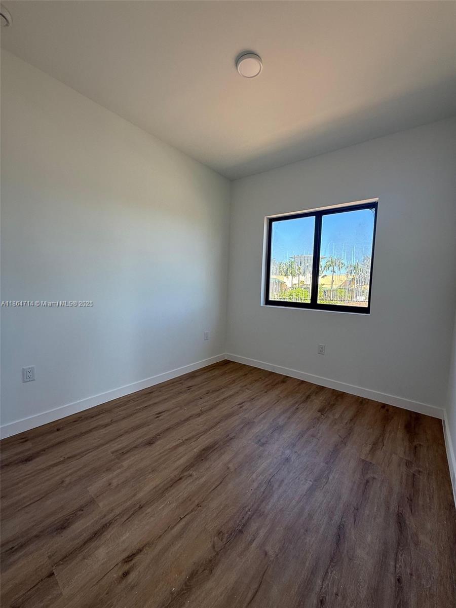 421 Sw 1 St 421 Property Photo 17