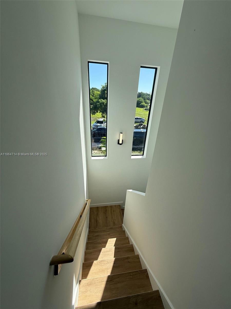 421 Sw 1 St 421 Property Photo 19