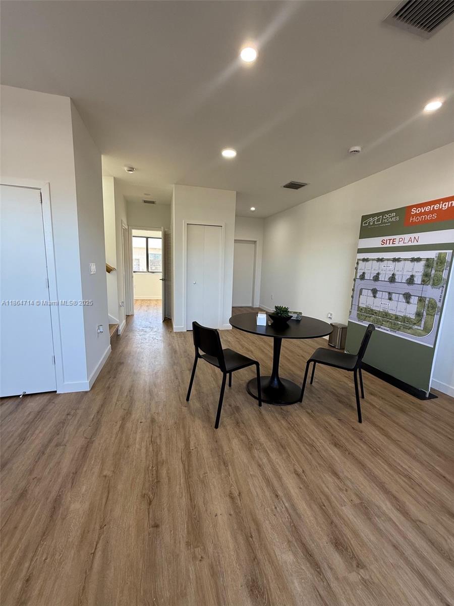 421 Sw 1 St 421 Property Photo 27