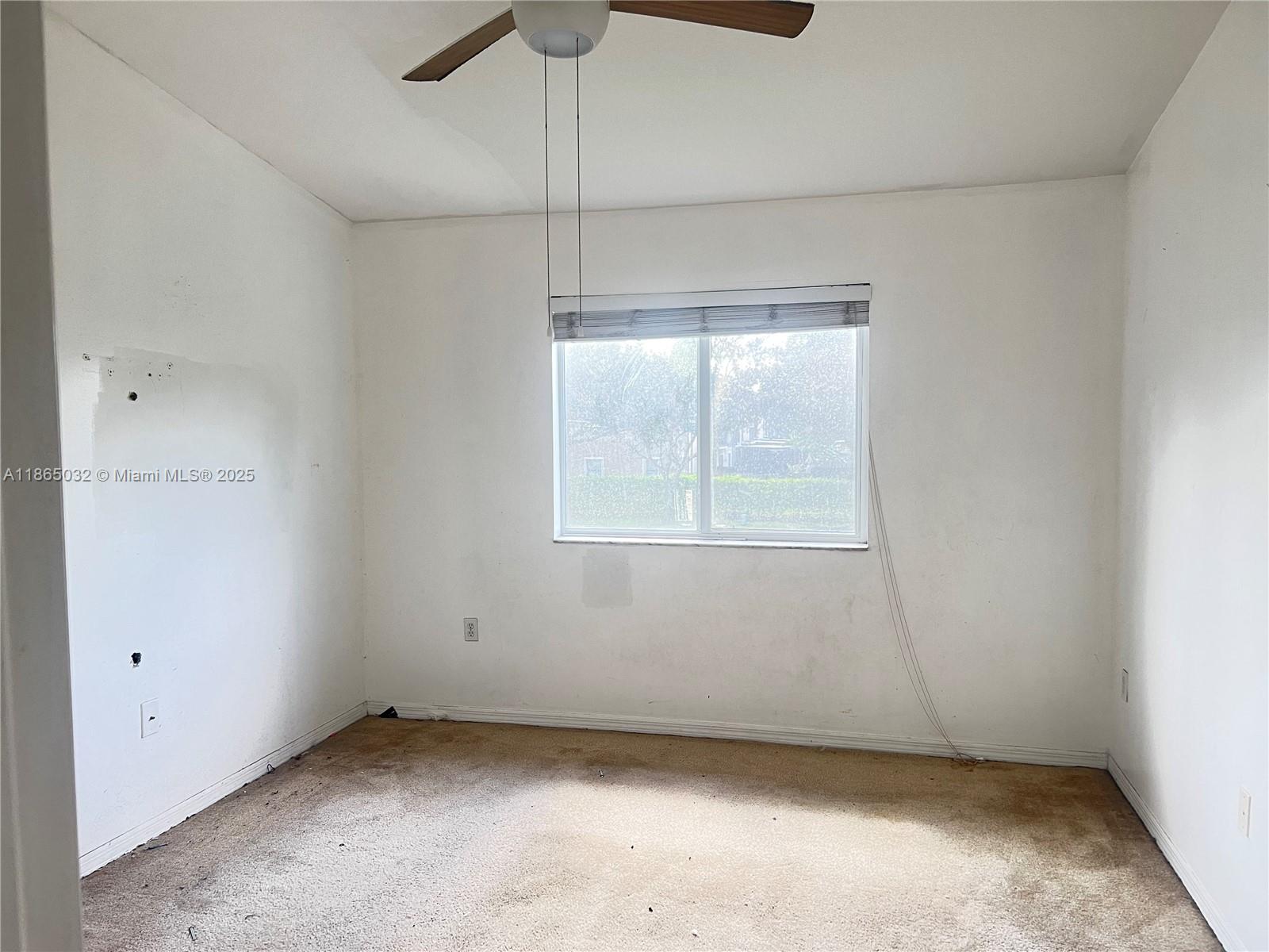 3390 Ne 9th St 201 Property Photo 9