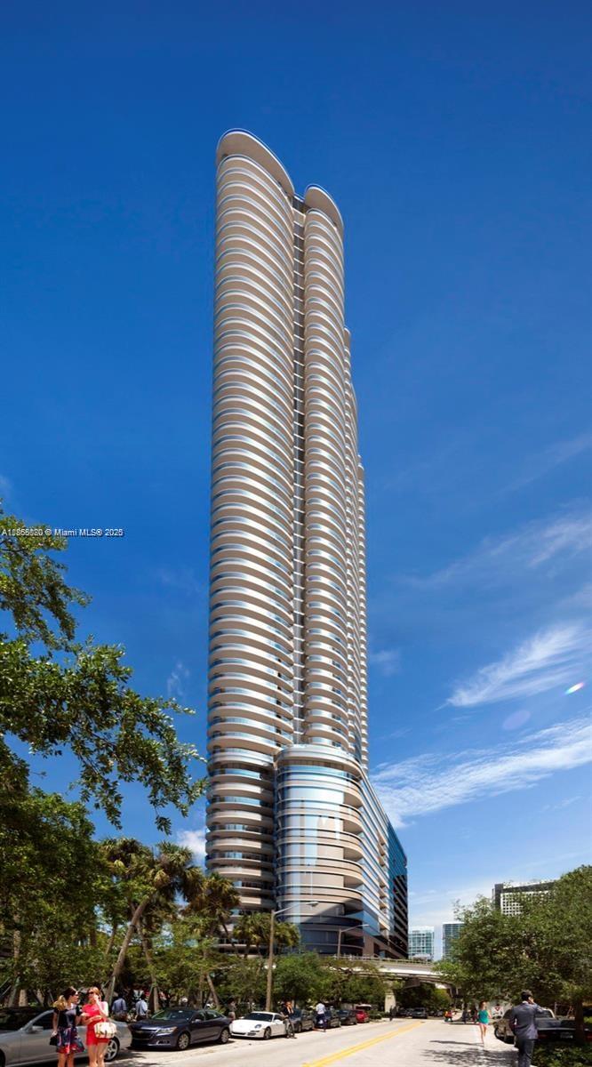 1000 Brickell Plz 3010 Property Photo 1