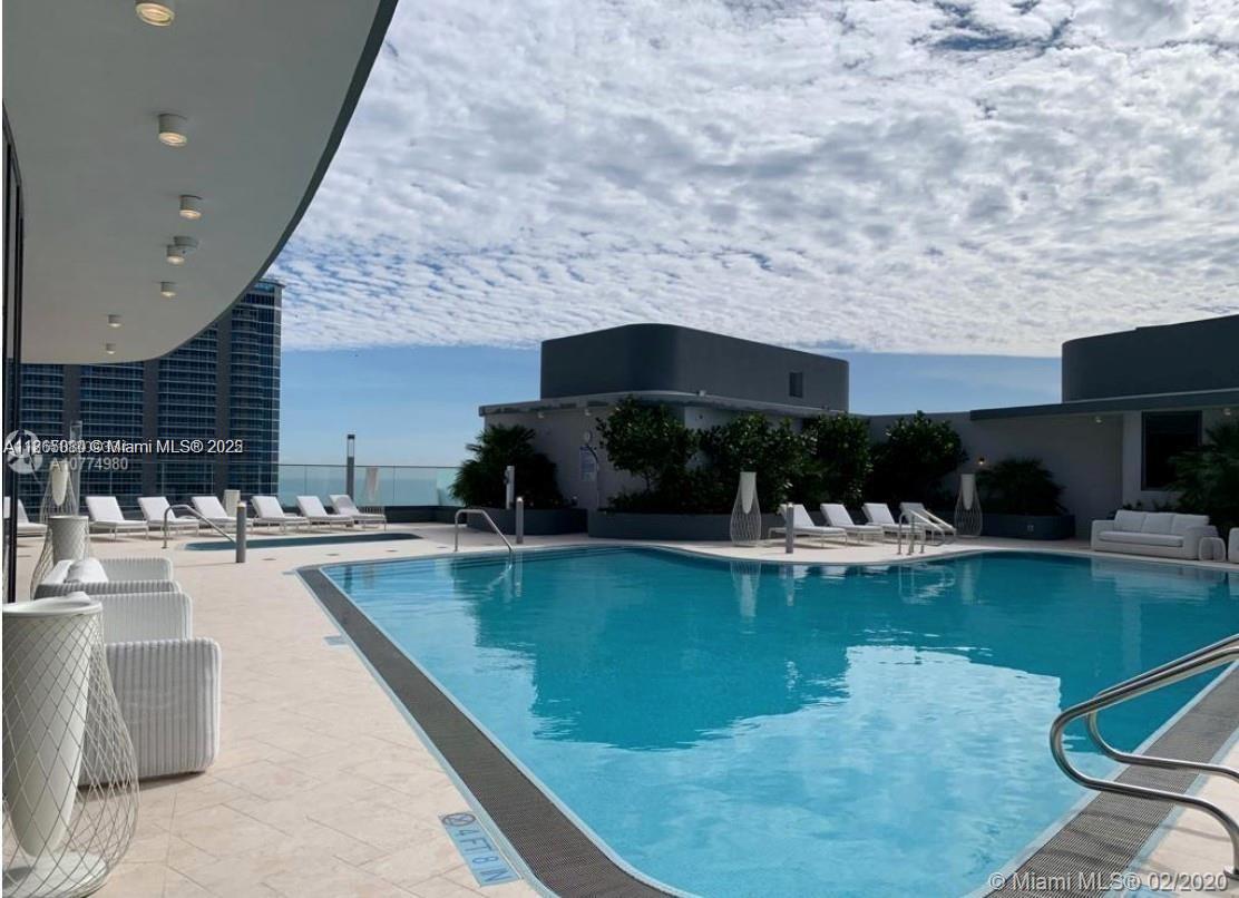 1000 Brickell Plz 3010 Property Photo 13