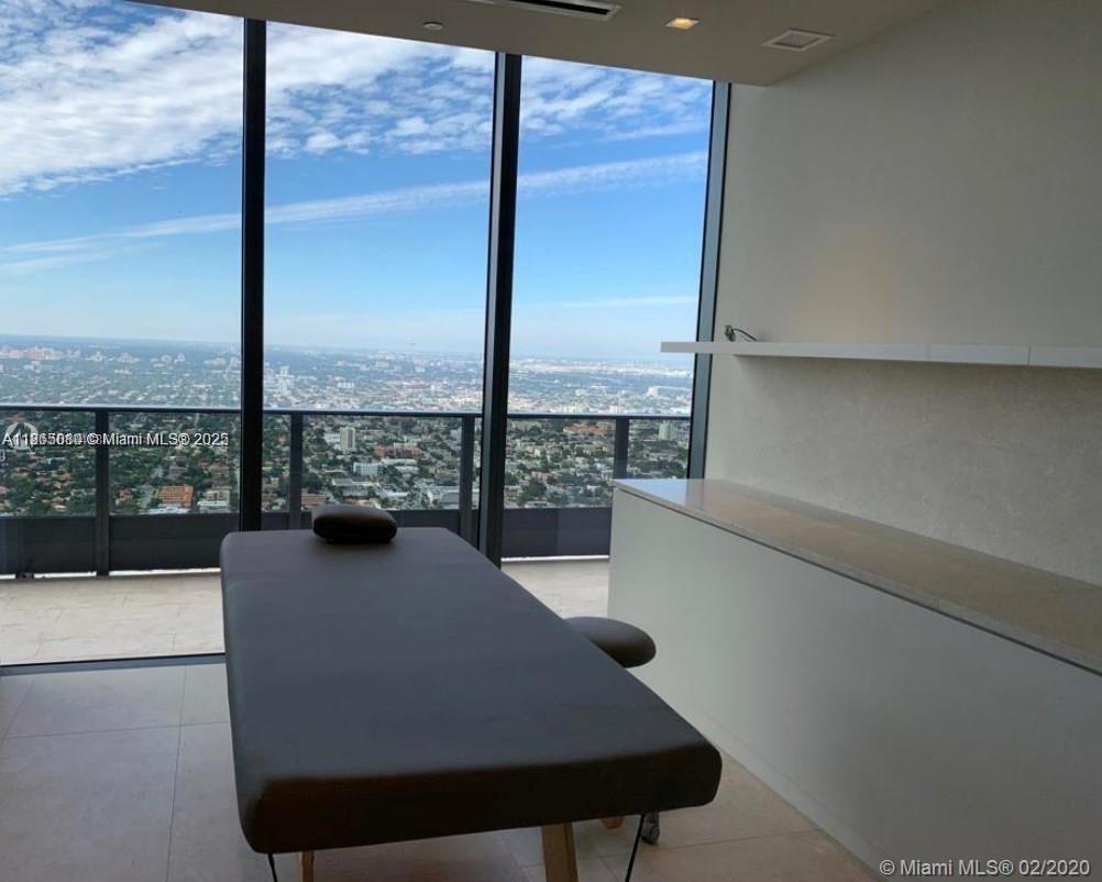 1000 Brickell Plz 3010 Property Photo 19