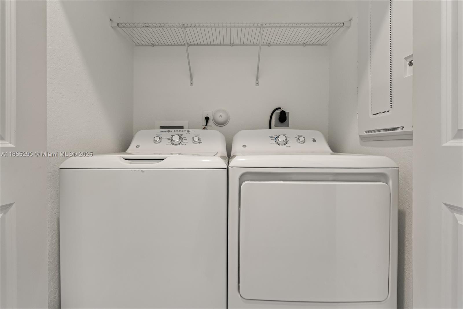 2608 Se 11th Ct 2608 Property Photo 21