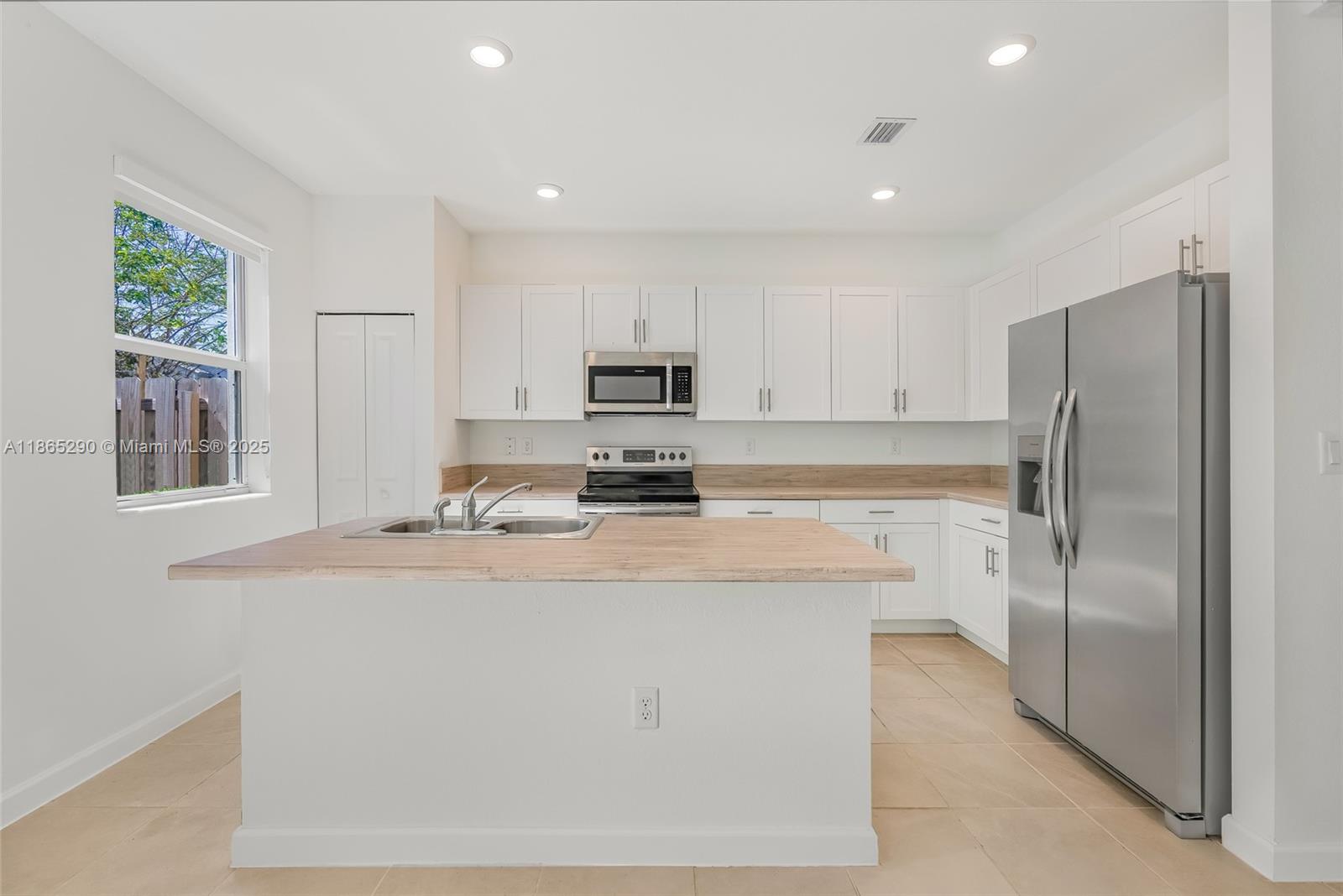 2608 Se 11th Ct 2608 Property Photo 29