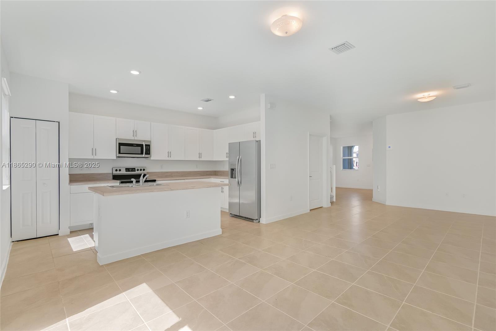 2608 Se 11th Ct 2608 Property Photo 30