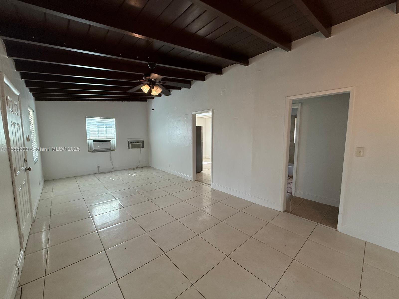 381 Nw 16th St 0 Property Photo 2