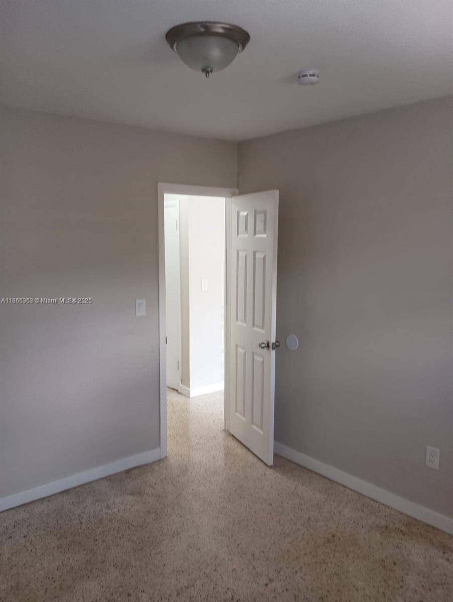 1140 Nw 9th St 1140 Property Photo 4