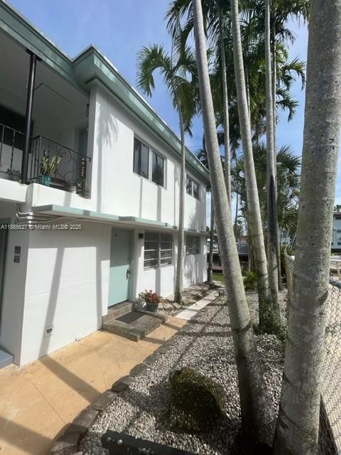 645 Ne 77th St 6 Property Photo 10