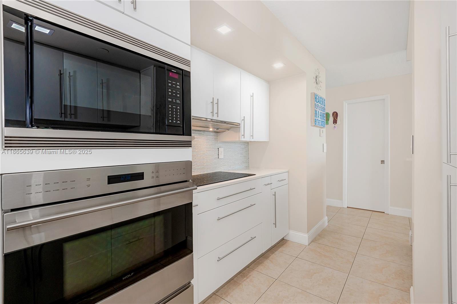 6917 Collins Ave 511 Property Photo 7