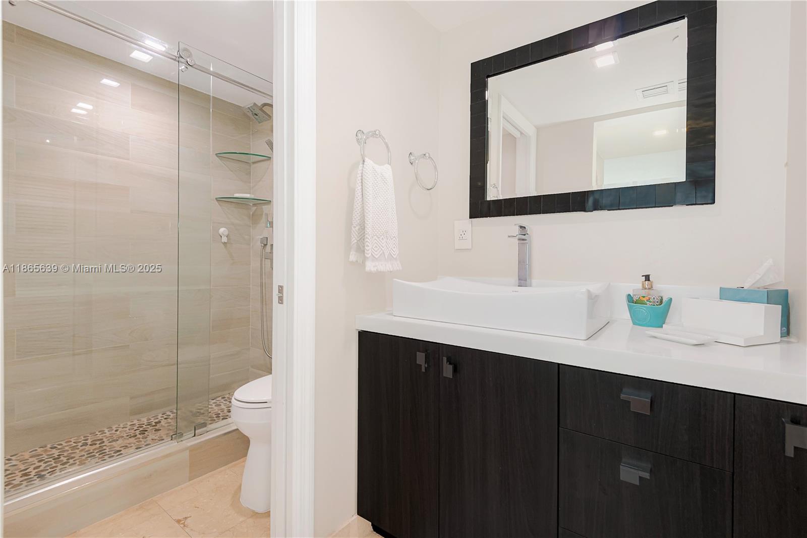6917 Collins Ave 511 Property Photo 22