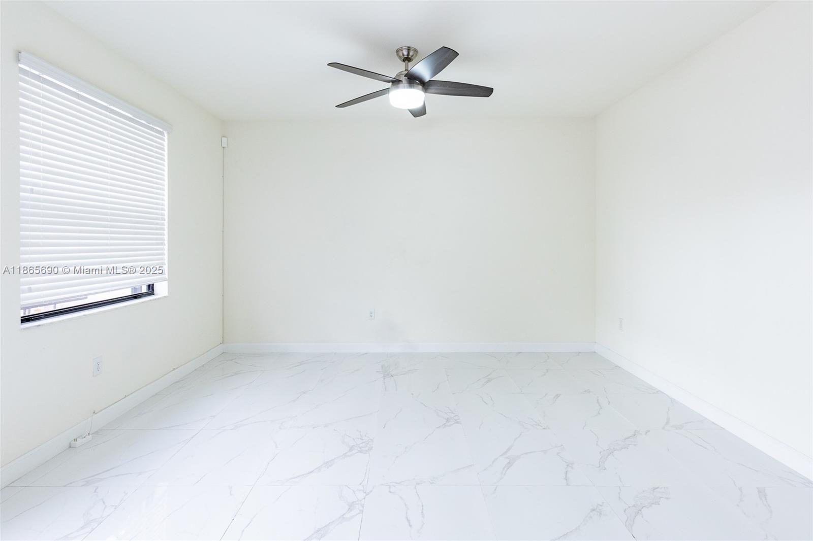 10572 W 35th Way Property Photo 6