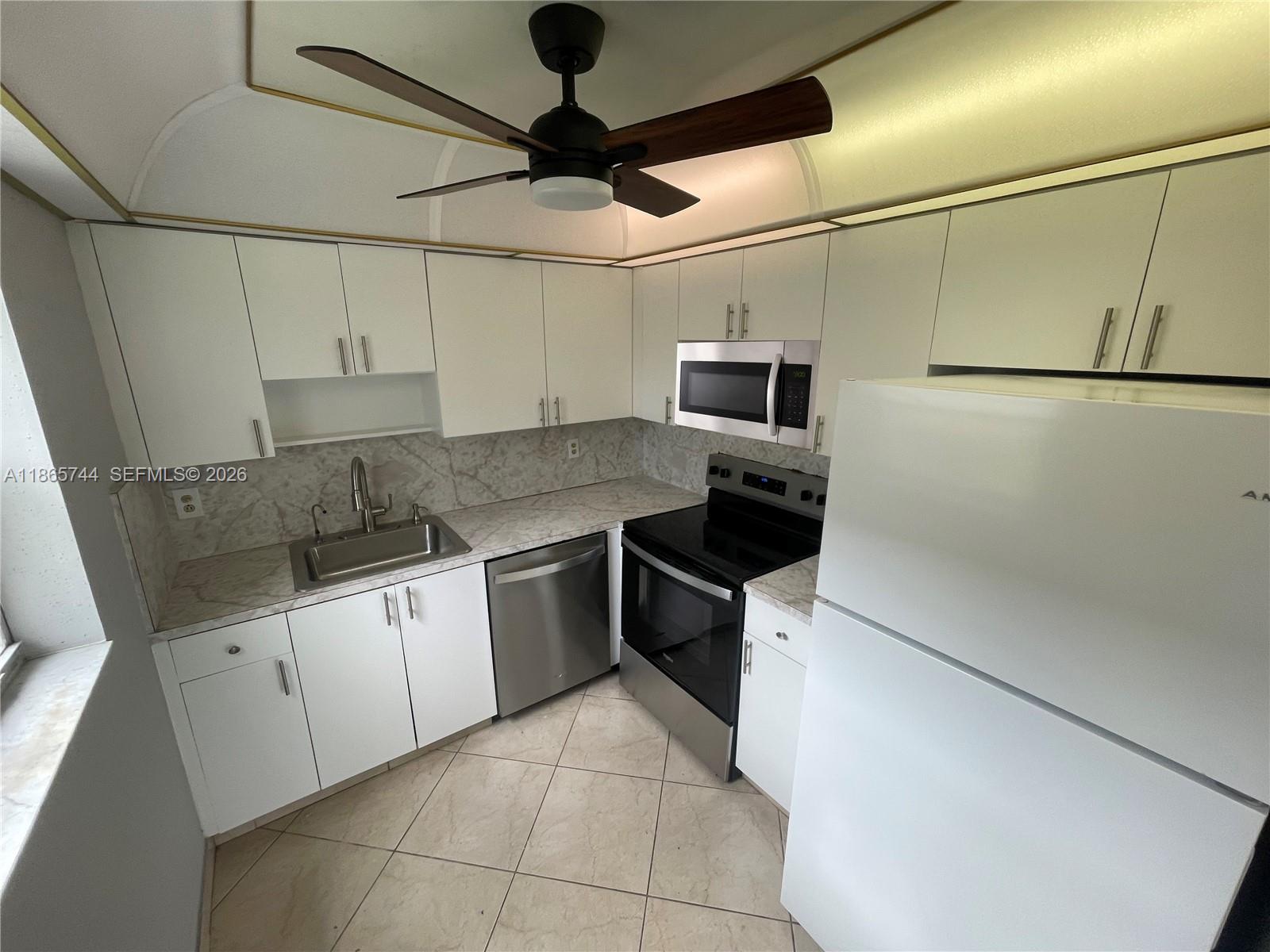 101 Brittany C Property Photo 3