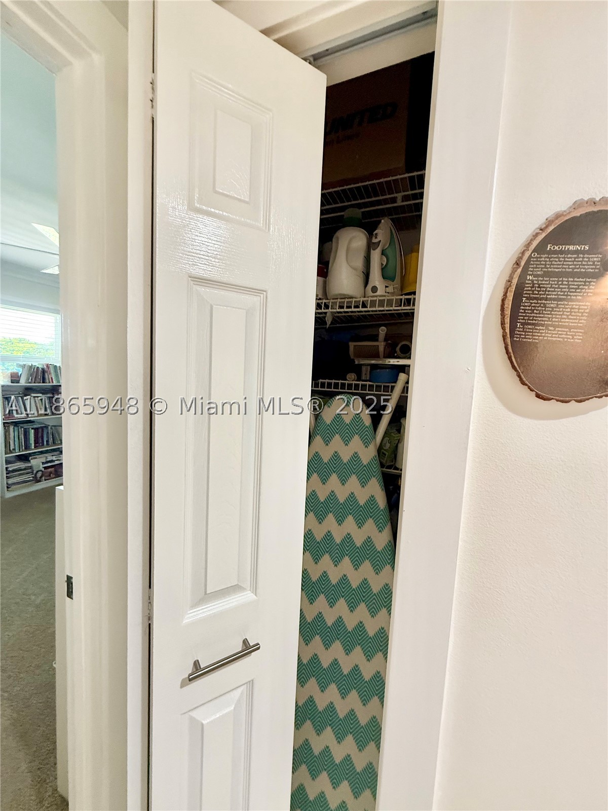 2405 Antigua Cir M4 Property Photo 29