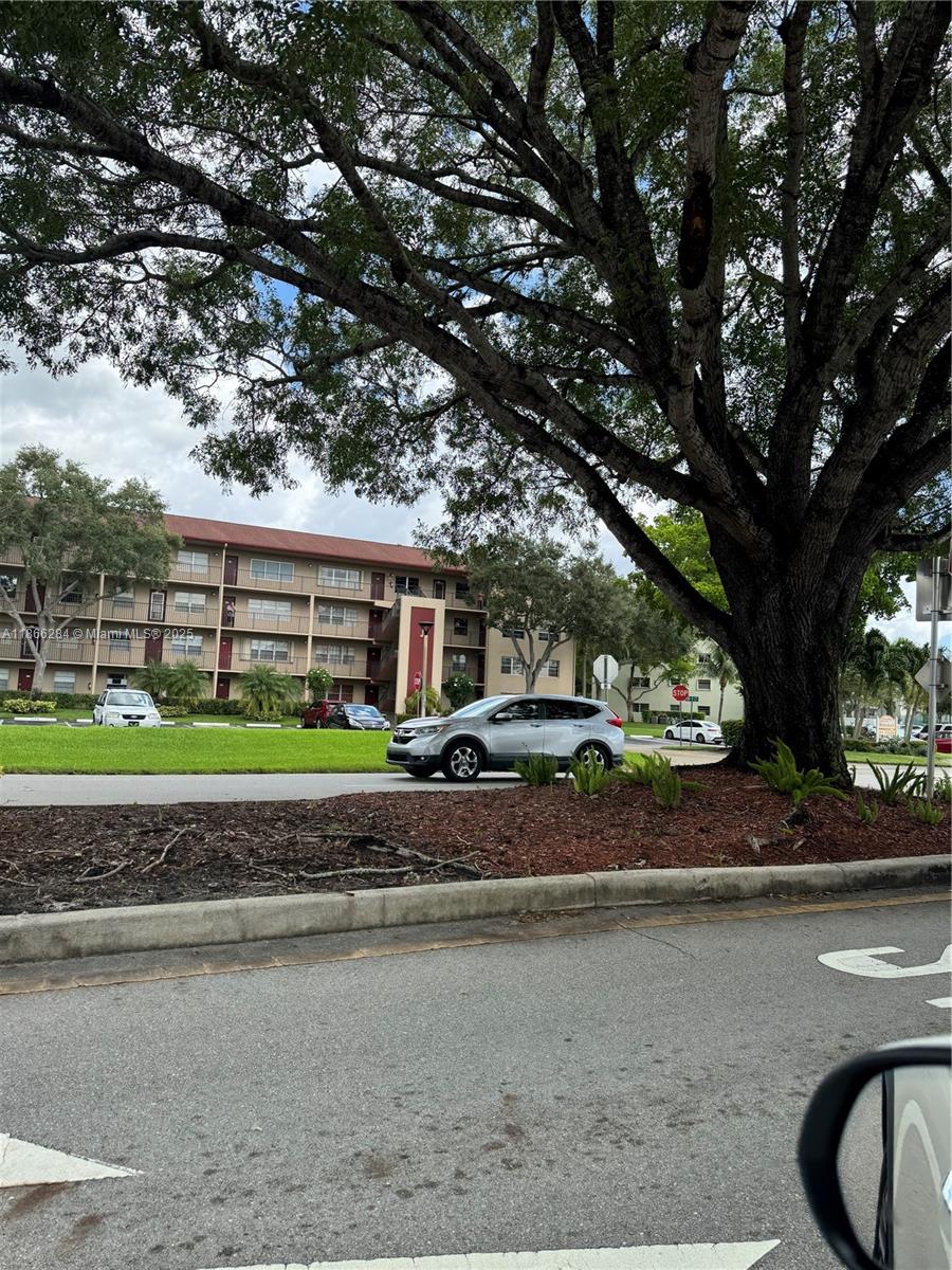 13101 Sw 11th Ct 204b Property Photo 1