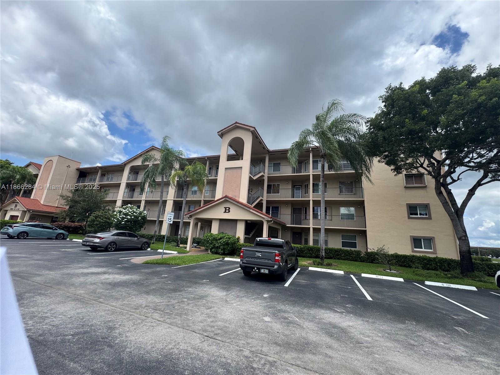 13101 Sw 11th Ct 204b Property Photo 2