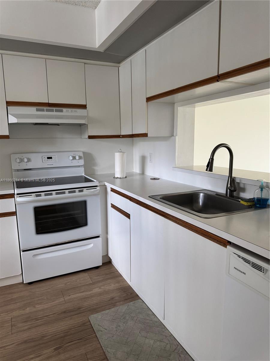 13101 Sw 11th Ct 204b Property Photo 6