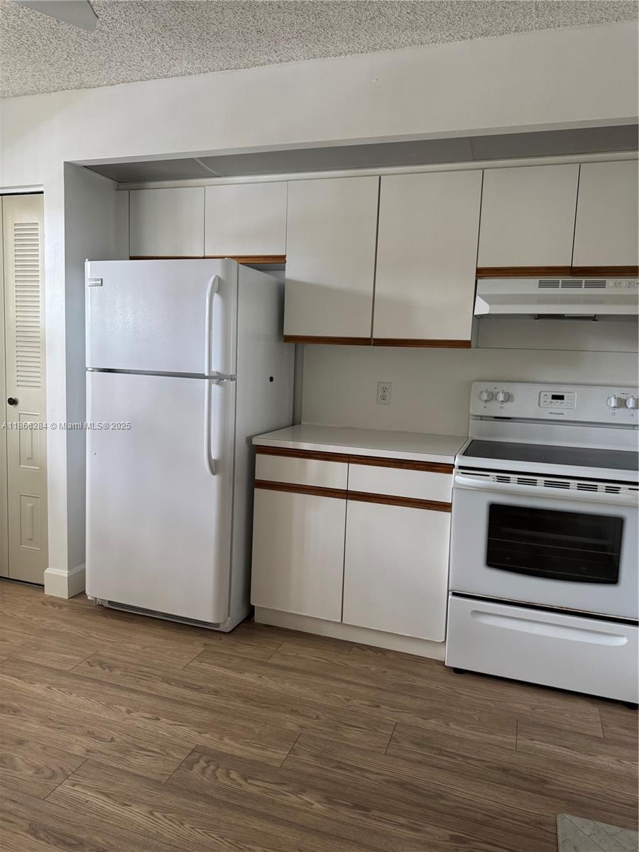 13101 Sw 11th Ct 204b Property Photo 7