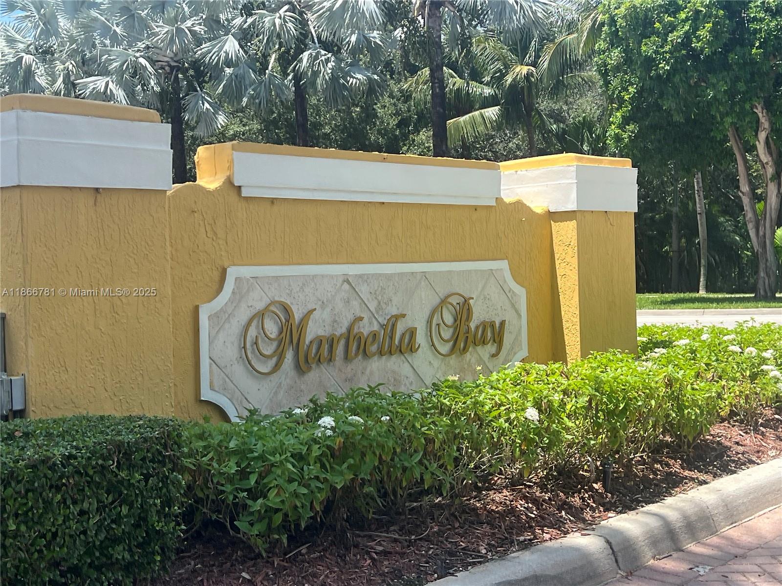 4287 Ne 9th St Property Photo 1