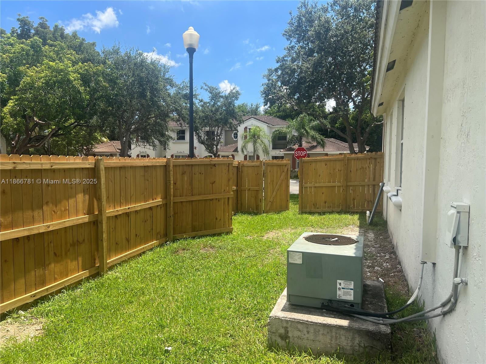 4287 Ne 9th St Property Photo 19