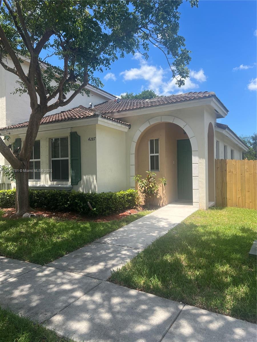 4287 Ne 9th St Property Photo 21