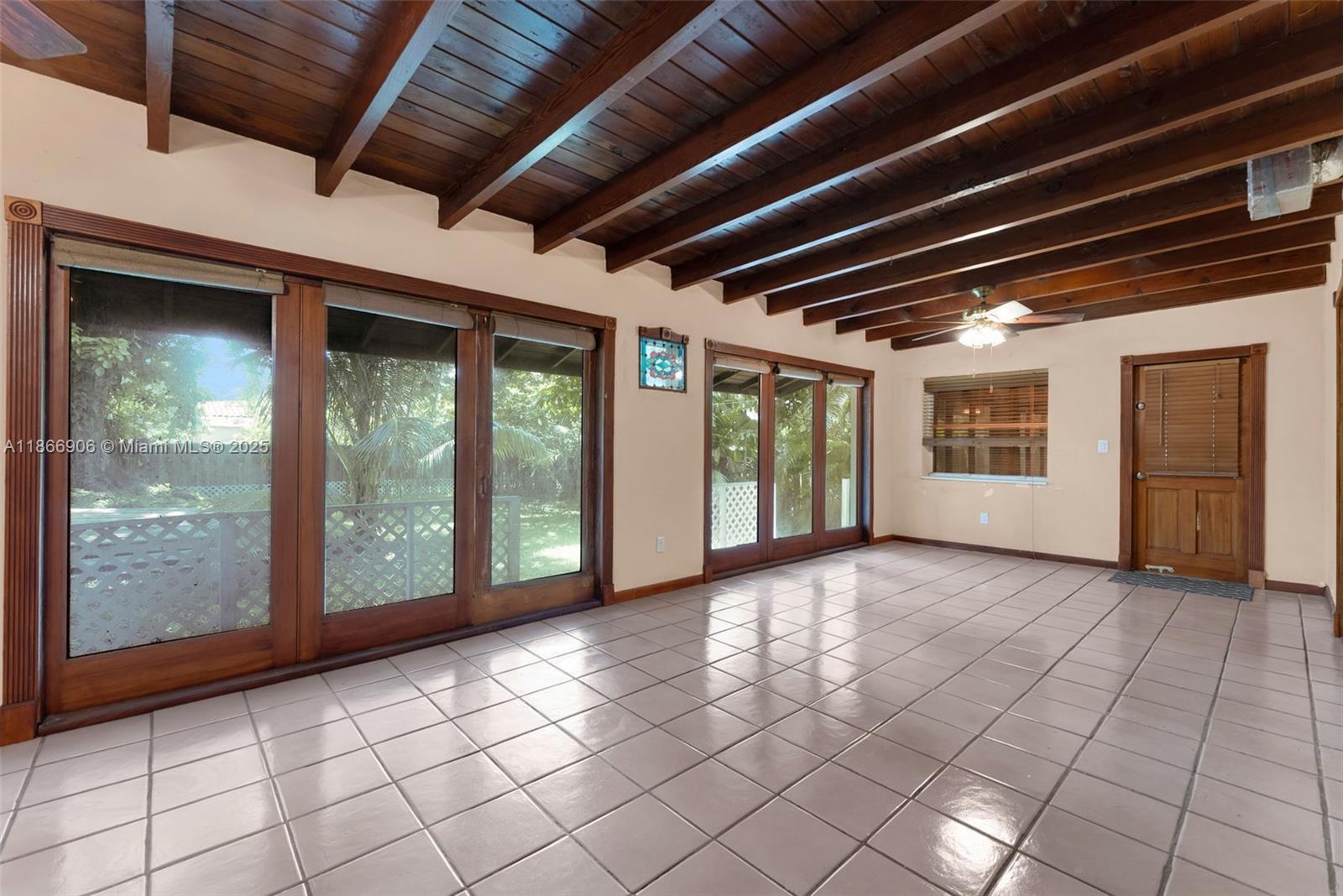 925 Nw 4th Ave Property Photo 11