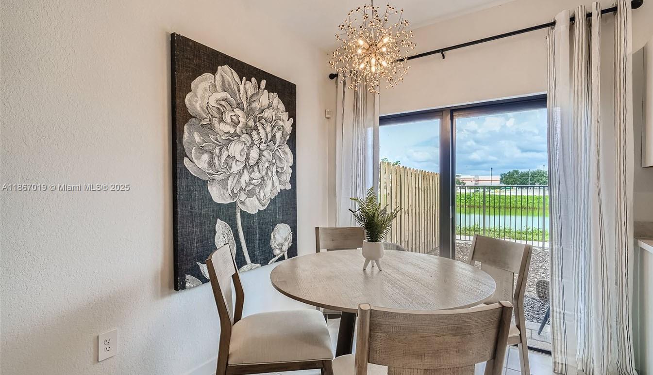 413 NE 1st Dr 413 Property Photo 1