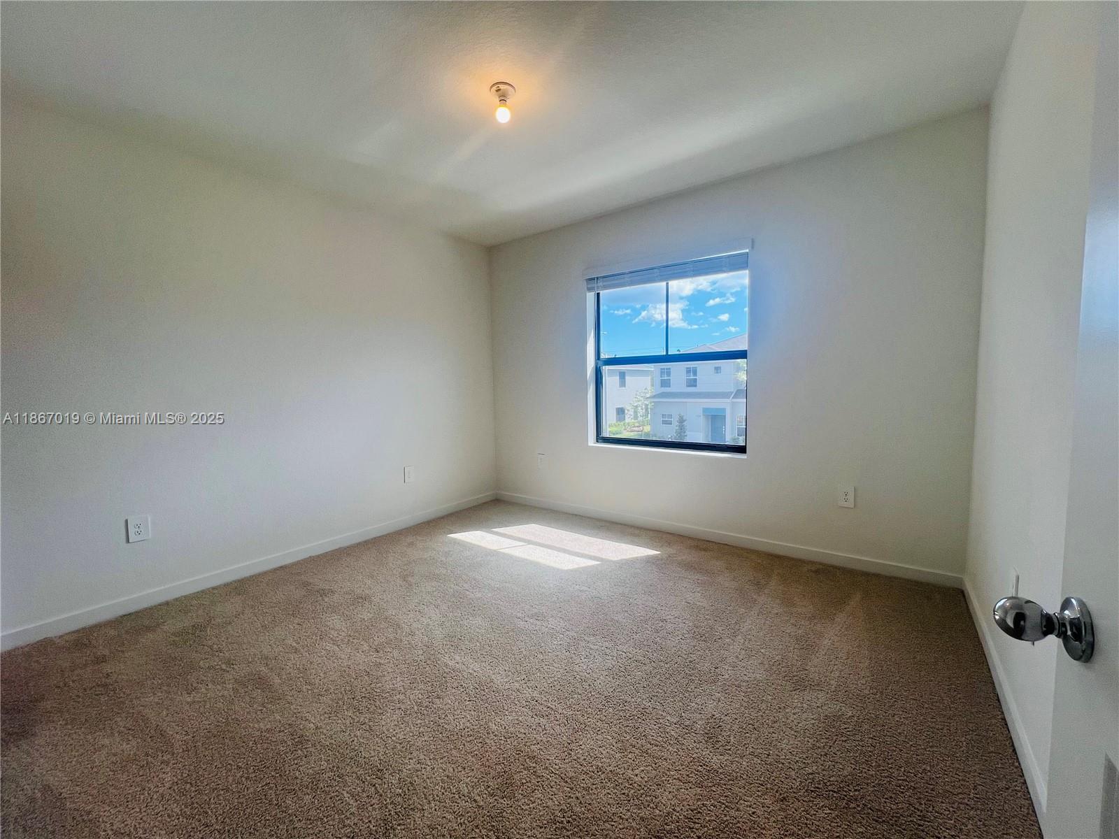 413 Ne 1st Dr 413 Property Photo 11