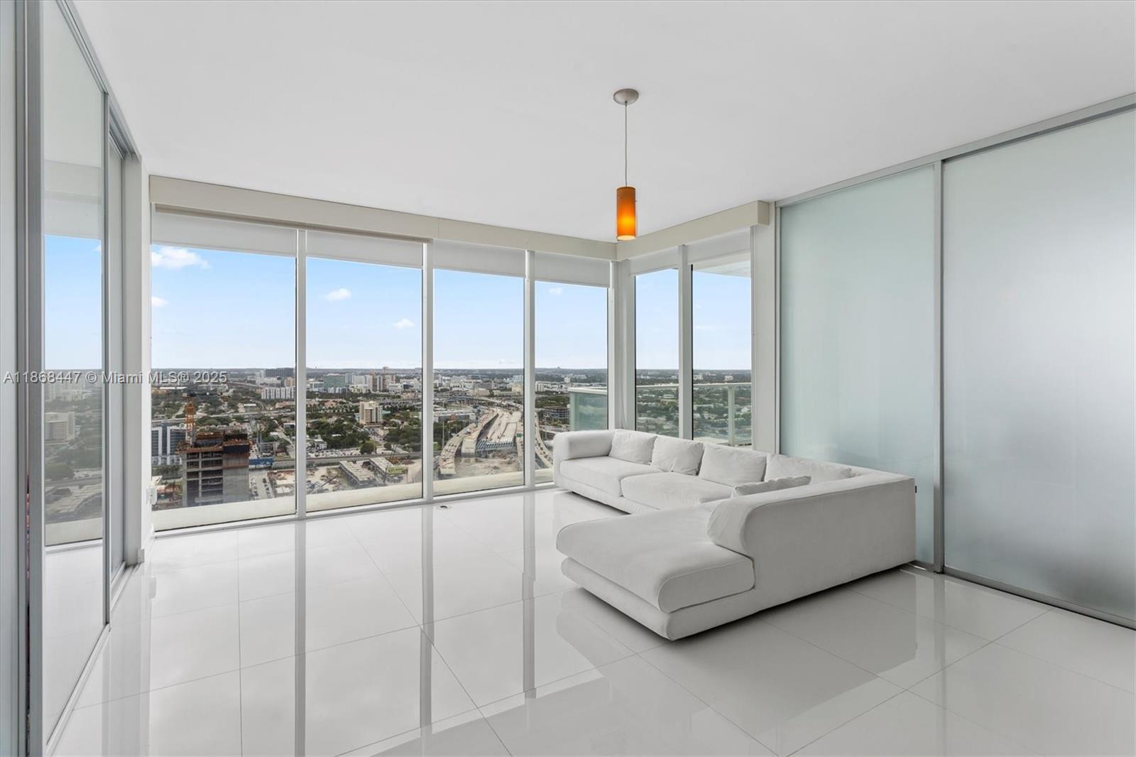 1040 Biscayne Blvd 3106 Property Photo 1