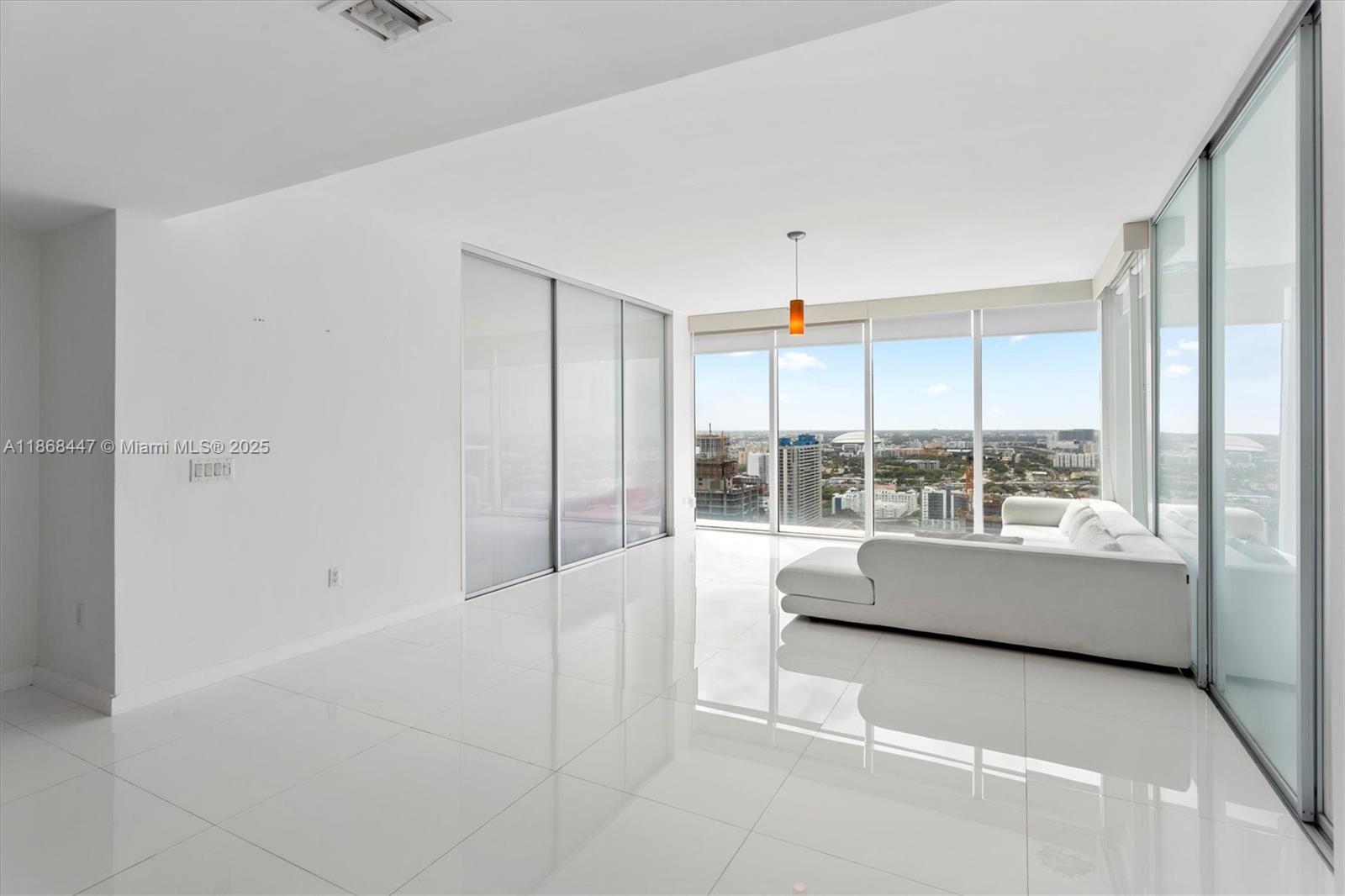1040 Biscayne Blvd 3106 Property Photo 5