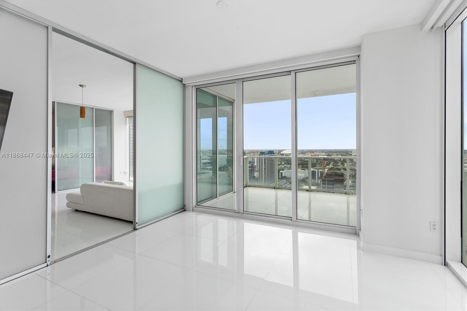 1040 Biscayne Blvd 3106 Property Photo 15