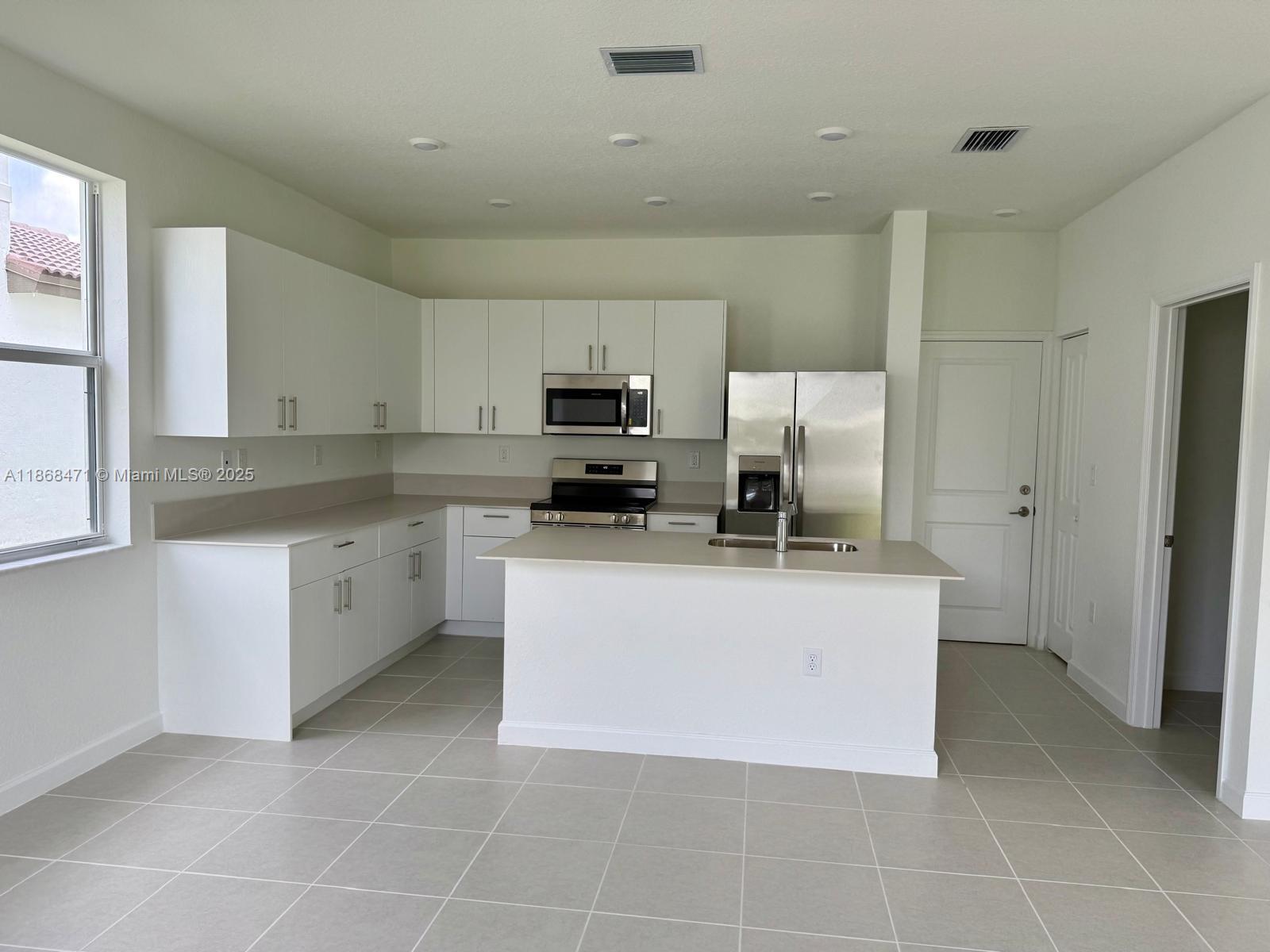 2659 Se 24th Dr Property Photo 2