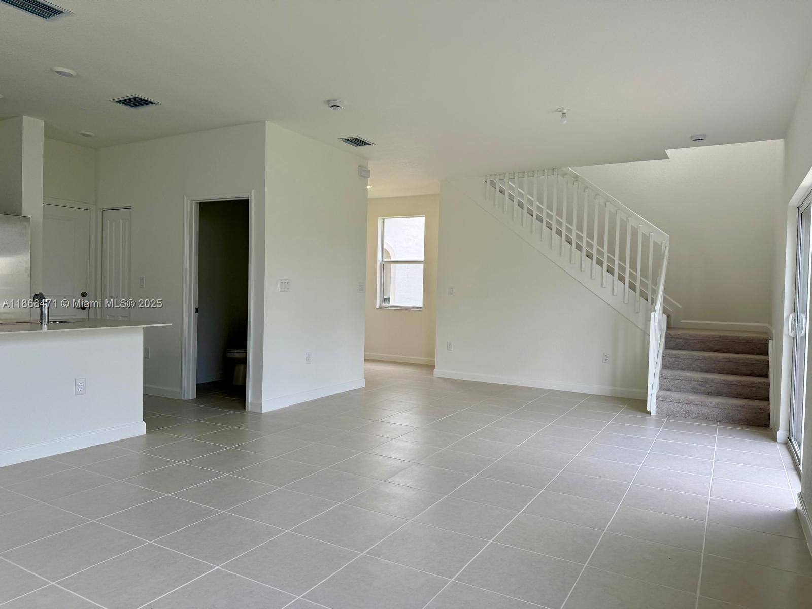 2659 Se 24th Dr Property Photo 6