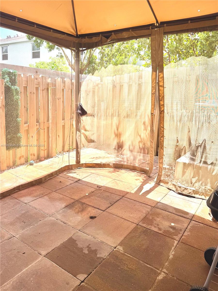 105 Ne 3rd Ct 105 Property Photo 20