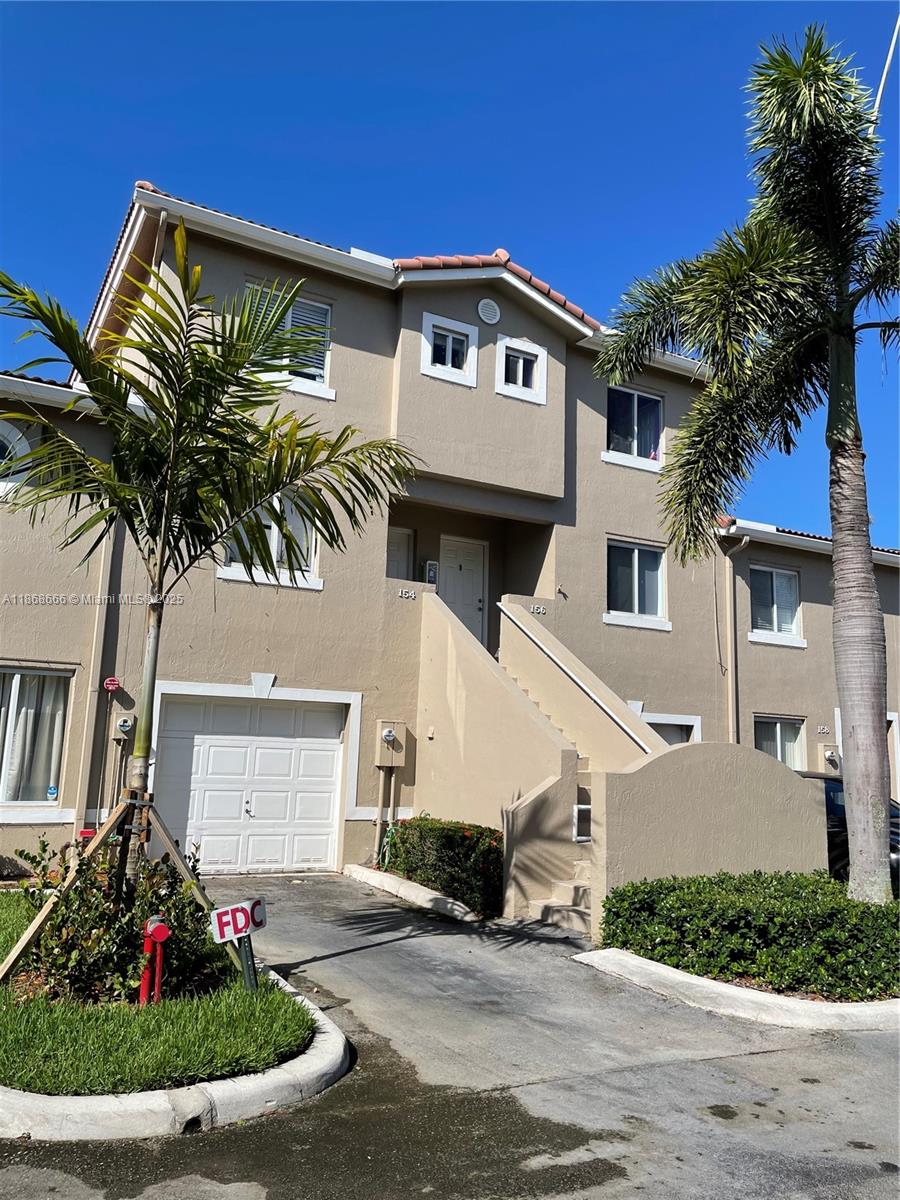 154 Riviera Cir 154 Property Photo 4