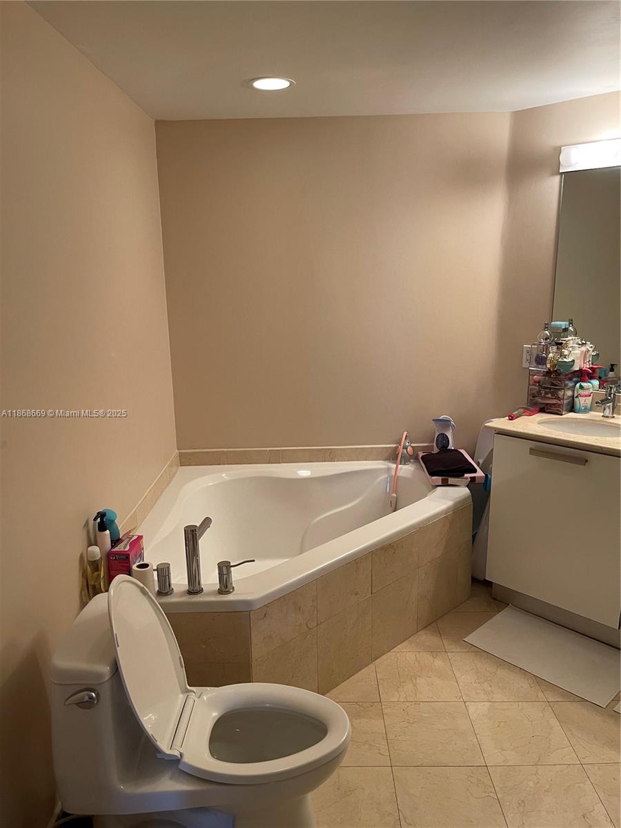 3000 Ne 188th St 706 Property Photo 19