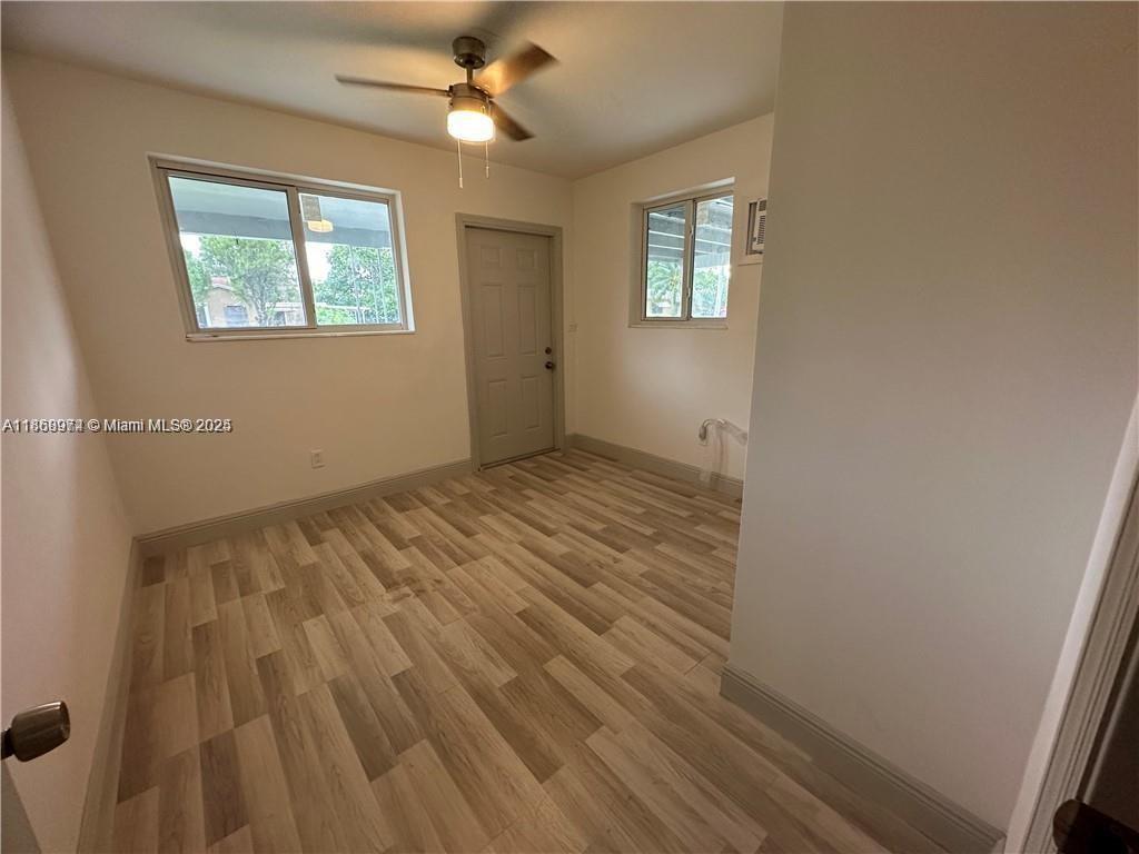 1255 Ne 110th Ter Property Photo 4