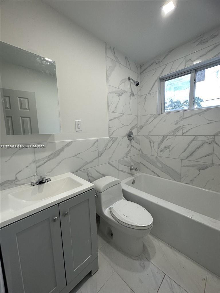 1255 Ne 110th Ter Property Photo 11