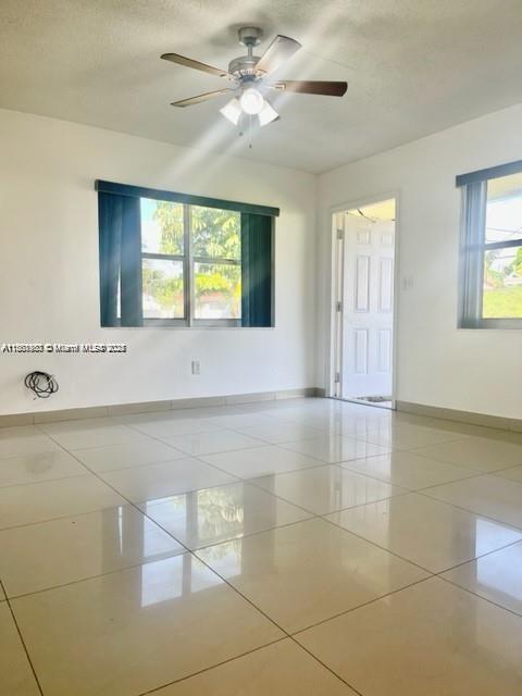 310 Sw 10th Ter Property Photo 5