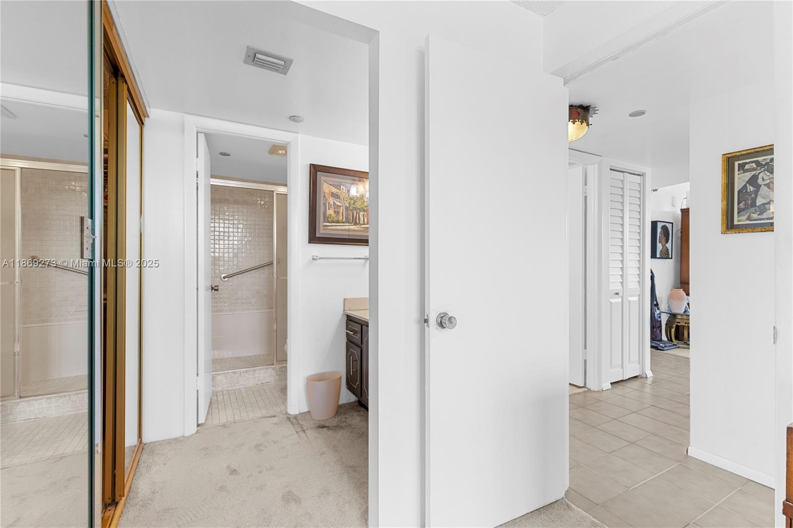 1000 Saint Charles Pl 319 Property Photo 14