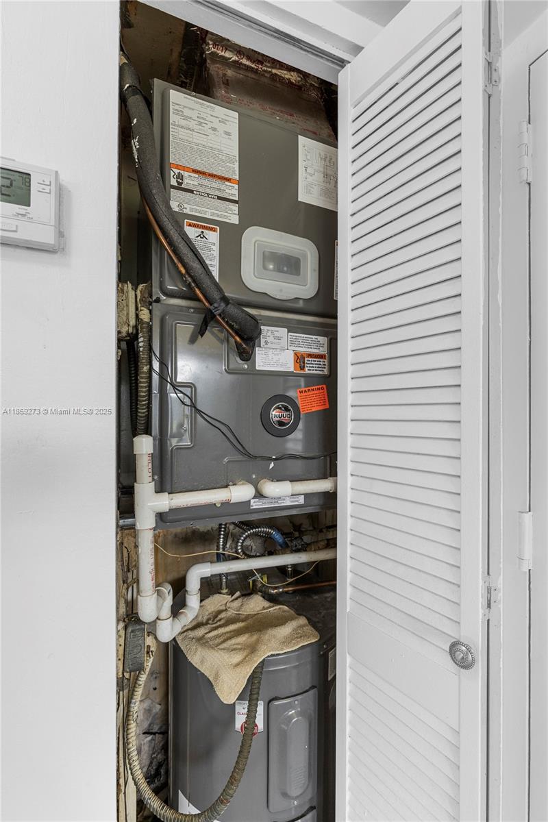1000 Saint Charles Pl 319 Property Photo 23