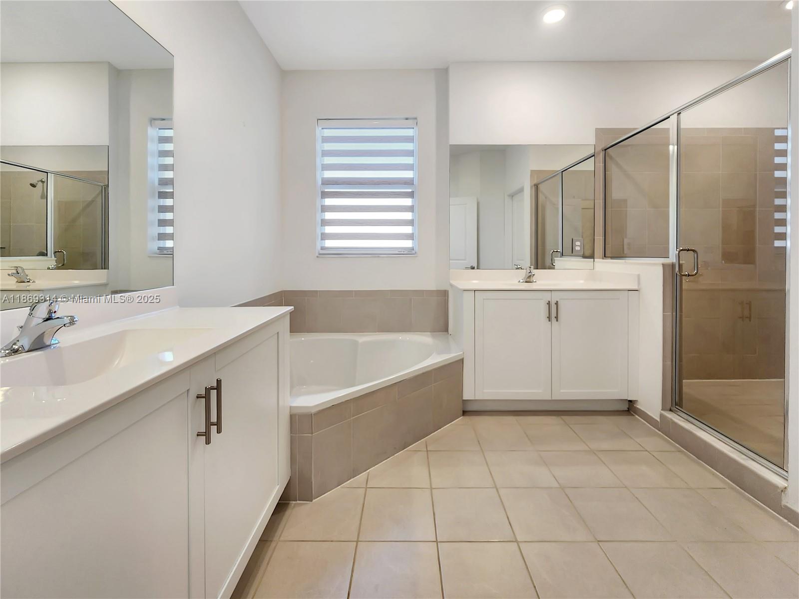 1401 Se 27th Ter Property Photo 8