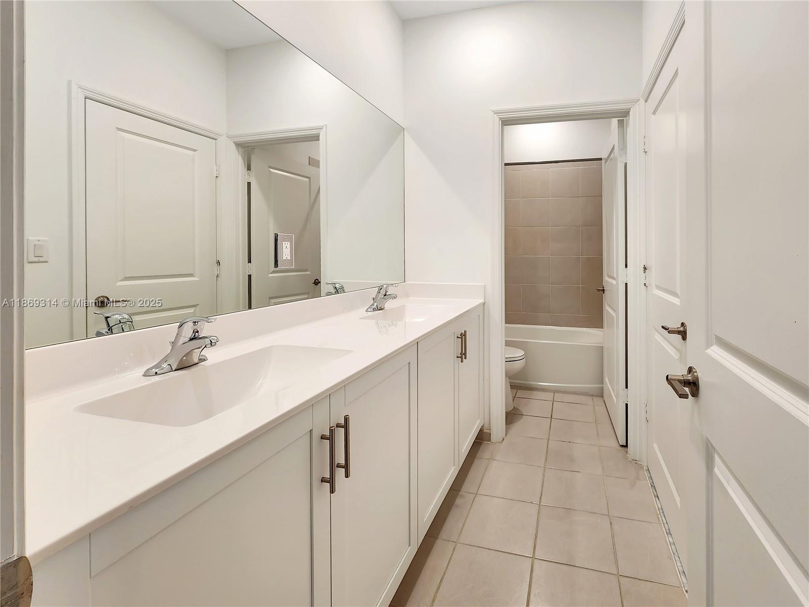 1401 Se 27th Ter Property Photo 12