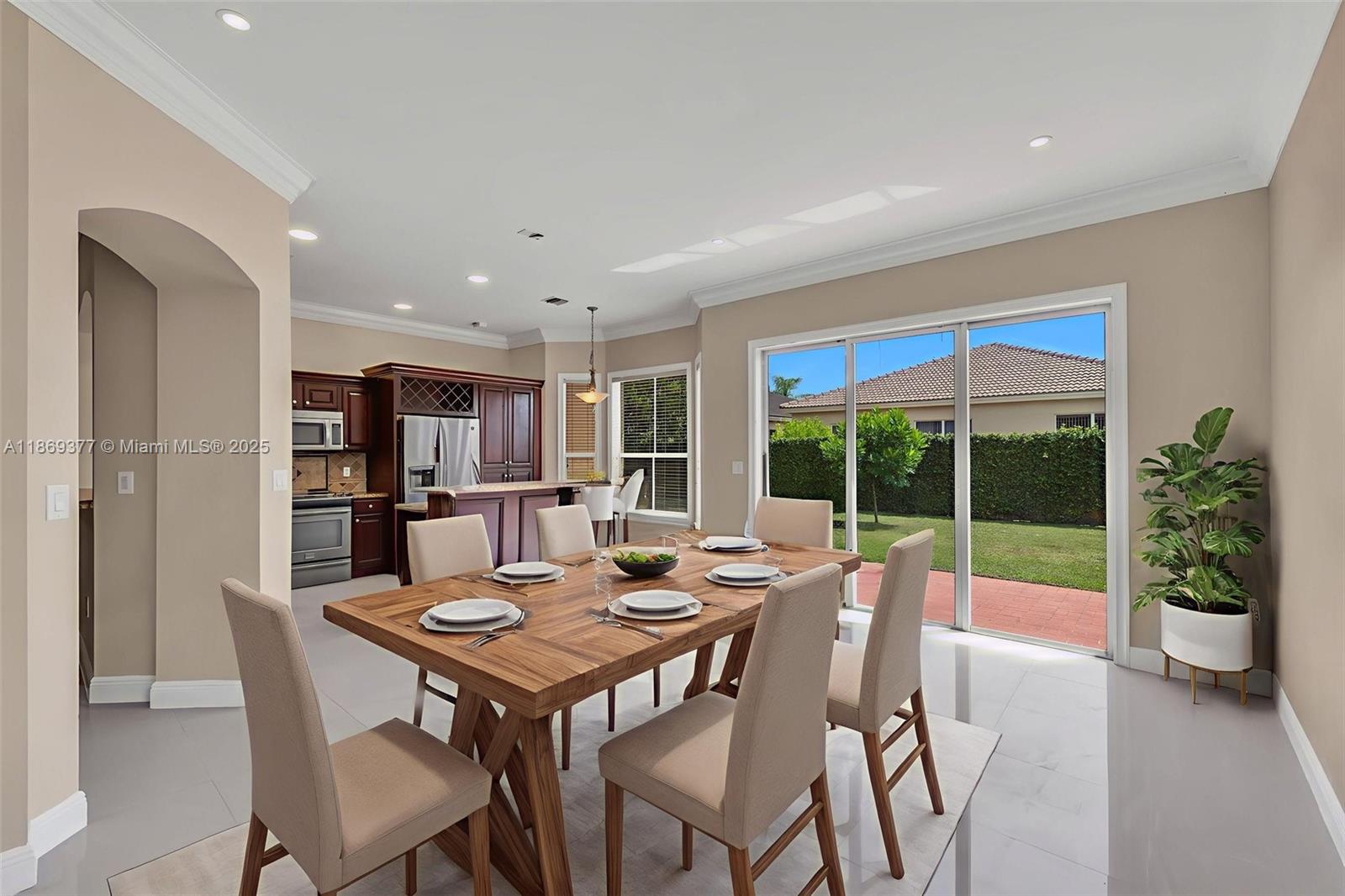 2014 Ne 4th Ct Property Photo 8