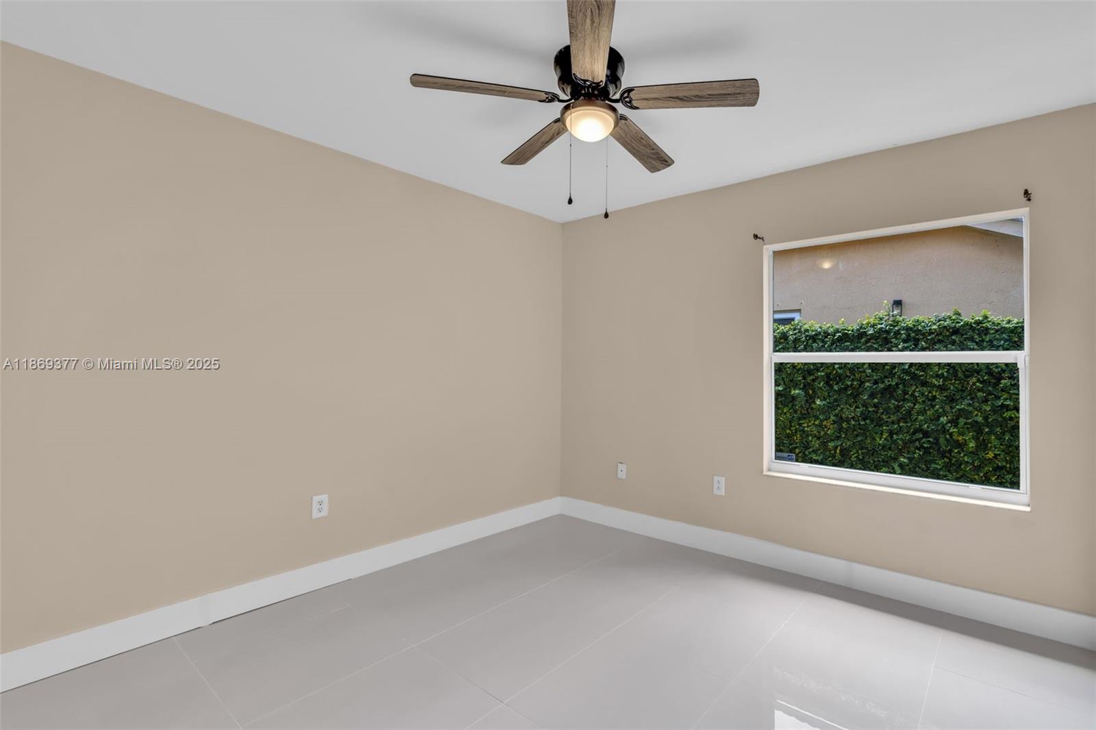 2014 Ne 4th Ct Property Photo 16