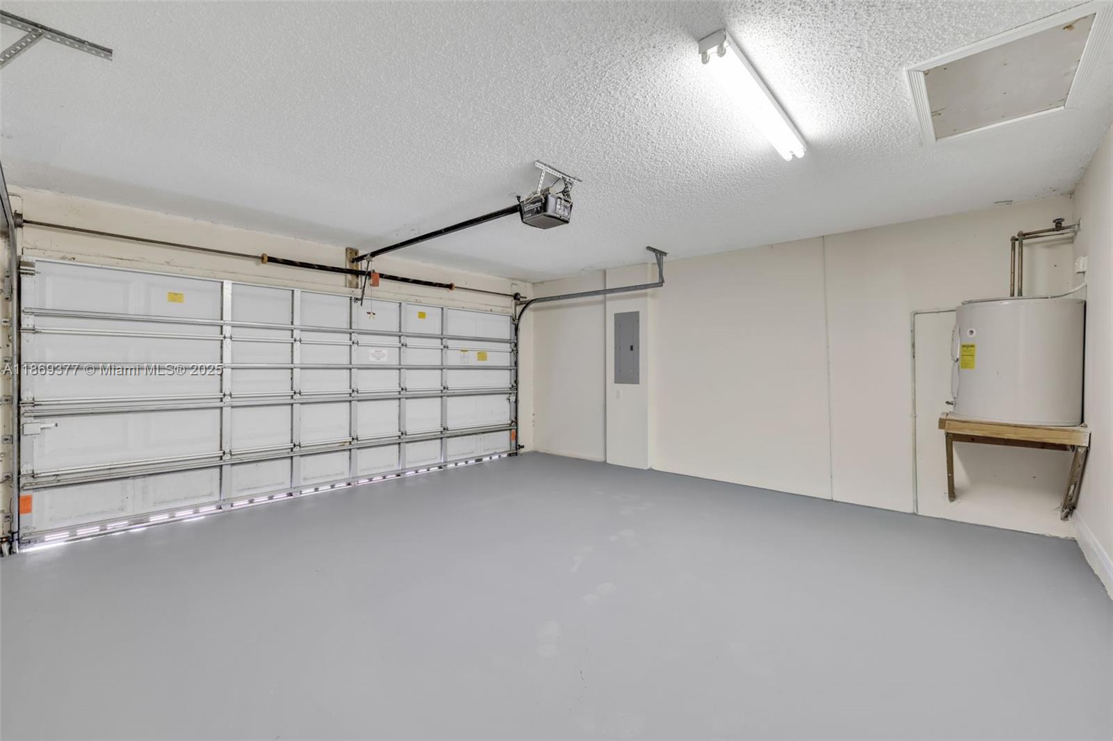 2014 Ne 4th Ct Property Photo 17