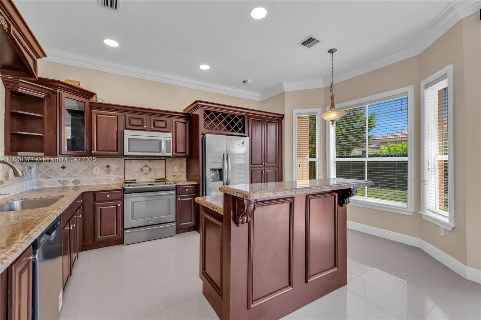 2014 Ne 4th Ct Property Photo 25