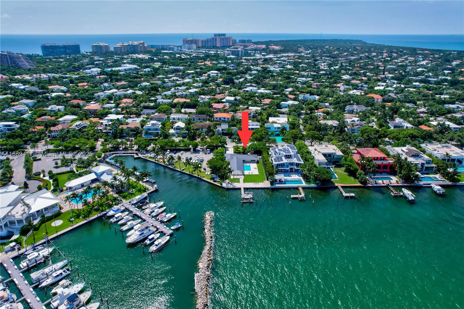 200 Harbor Dr Property Photo 3
