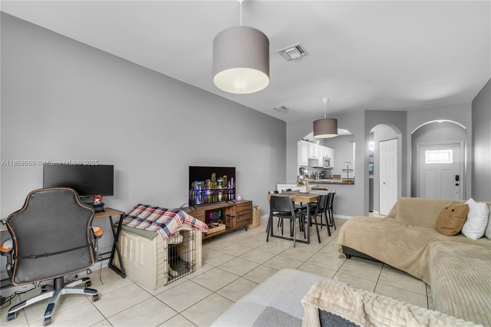 120 Se 6th Rd Property Photo 11