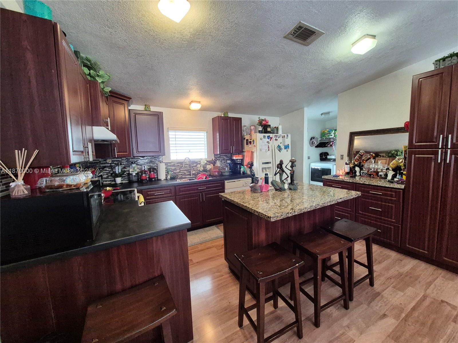 220 Ne 12th Ave Unit 157 Property Photo 10